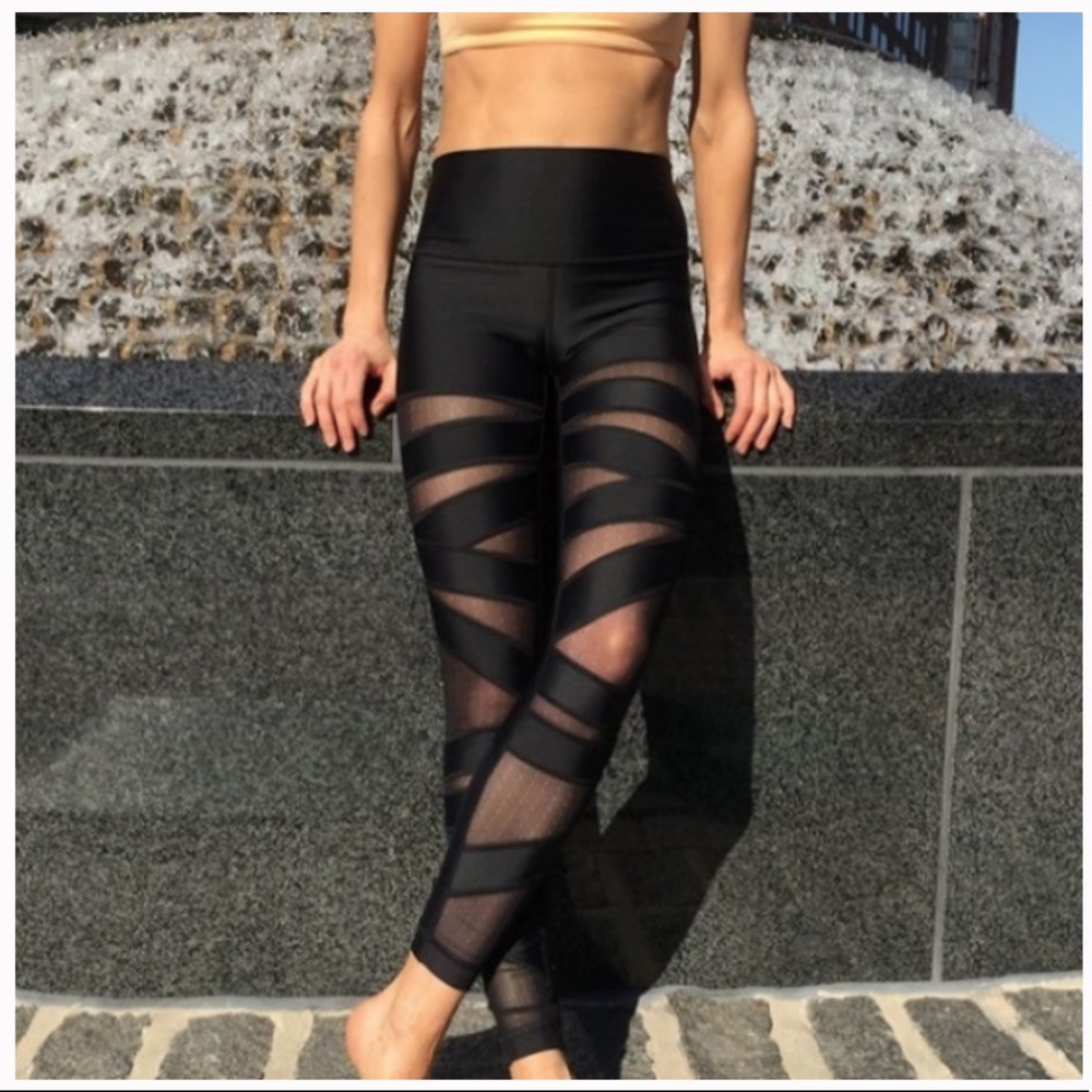 Lululemon tech mesh shine dot